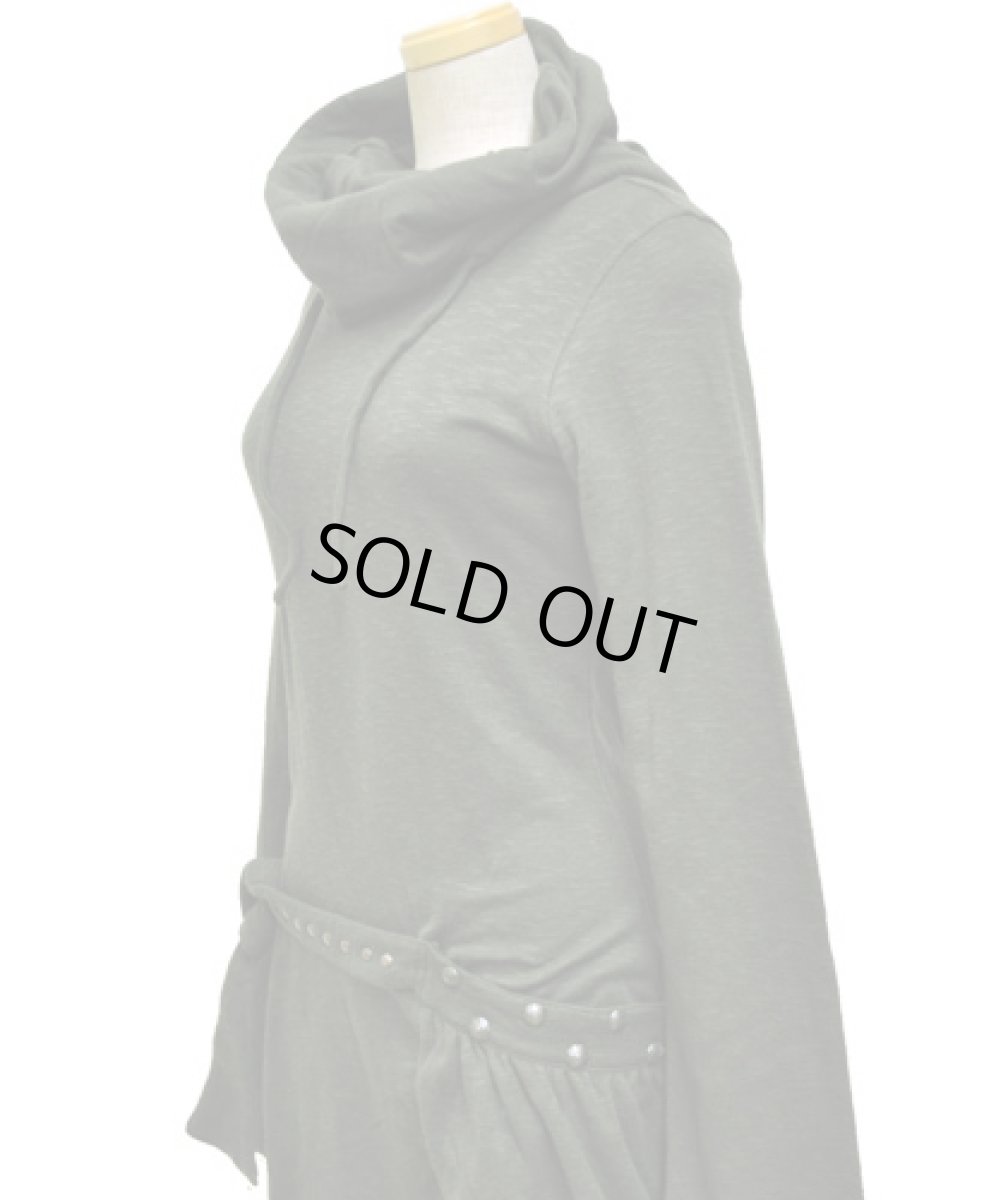 画像2: PSYLO レディース・ワンピース「Soba Dress / アーミーグリーン」 (2)