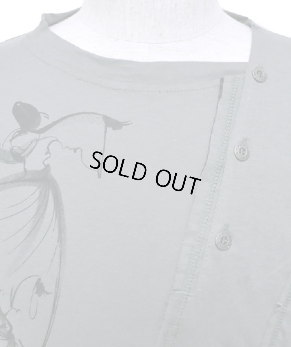 画像2: PSYLO メンズ・カットソー「Slanted Tee / グレー」 (2)