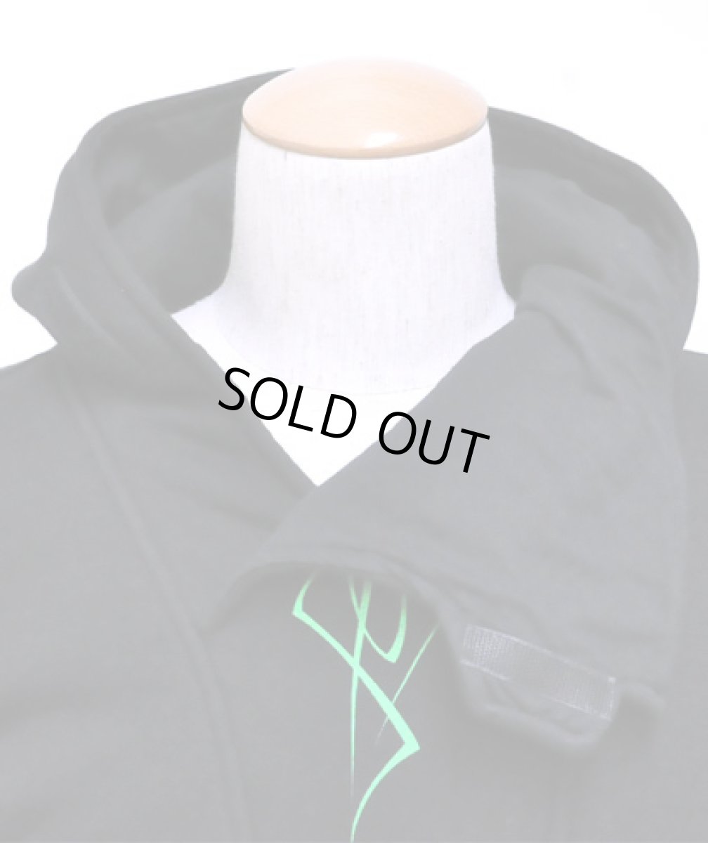 画像2: PLAZMAメンズ・パーカー「Kapuchol/ブラック×グリーン」 (2)