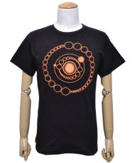 画像2: SPACE TRIBEメンズ・Tシャツ「UV Orange DNA Orbit」 (2)