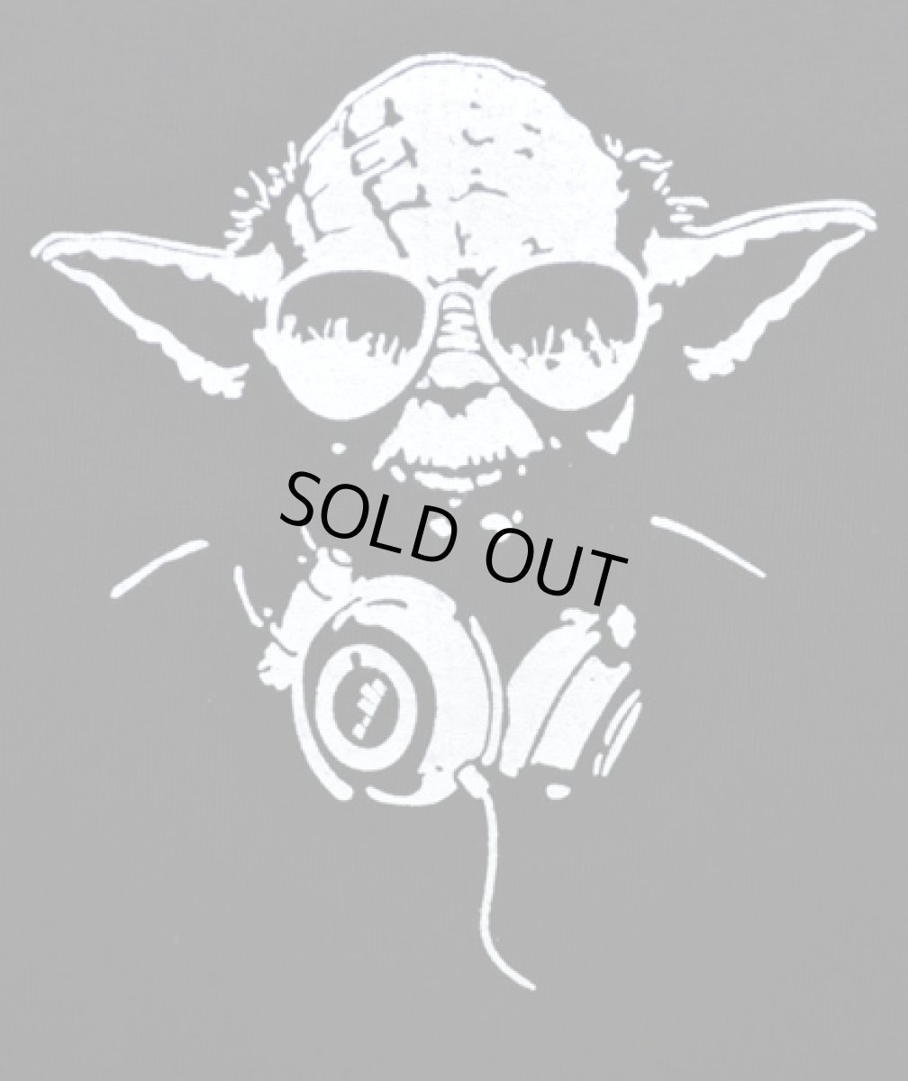 画像4: ユニセックス・Tシャツ「DJ Yoda / ブラック×ピンク」Sサイズ (4)