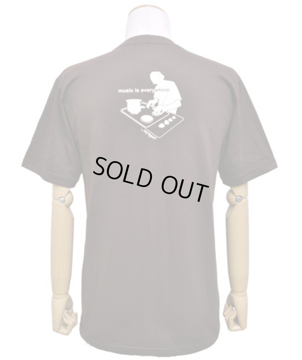 画像3: メンズ・Tシャツ「Music is Everywhere  / ブラウン」 (3)