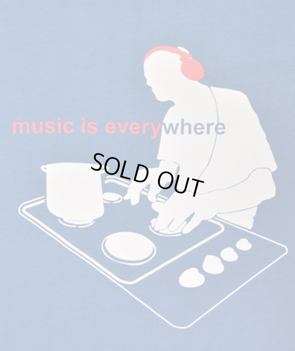 画像2: メンズ・Tシャツ「Music is Everywhere  / ブルー」 (2)