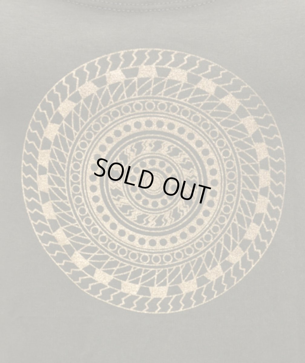 画像2: KAYO - Anime Clothing ノースリーブ「Aztec Sun Tank / オリーブ」 (2)