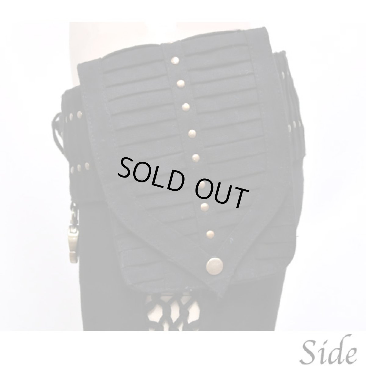 画像2: KAYO - Anime Clothing ウエストバッグ「Pleated Skirt Belt / ブラック」 (2)