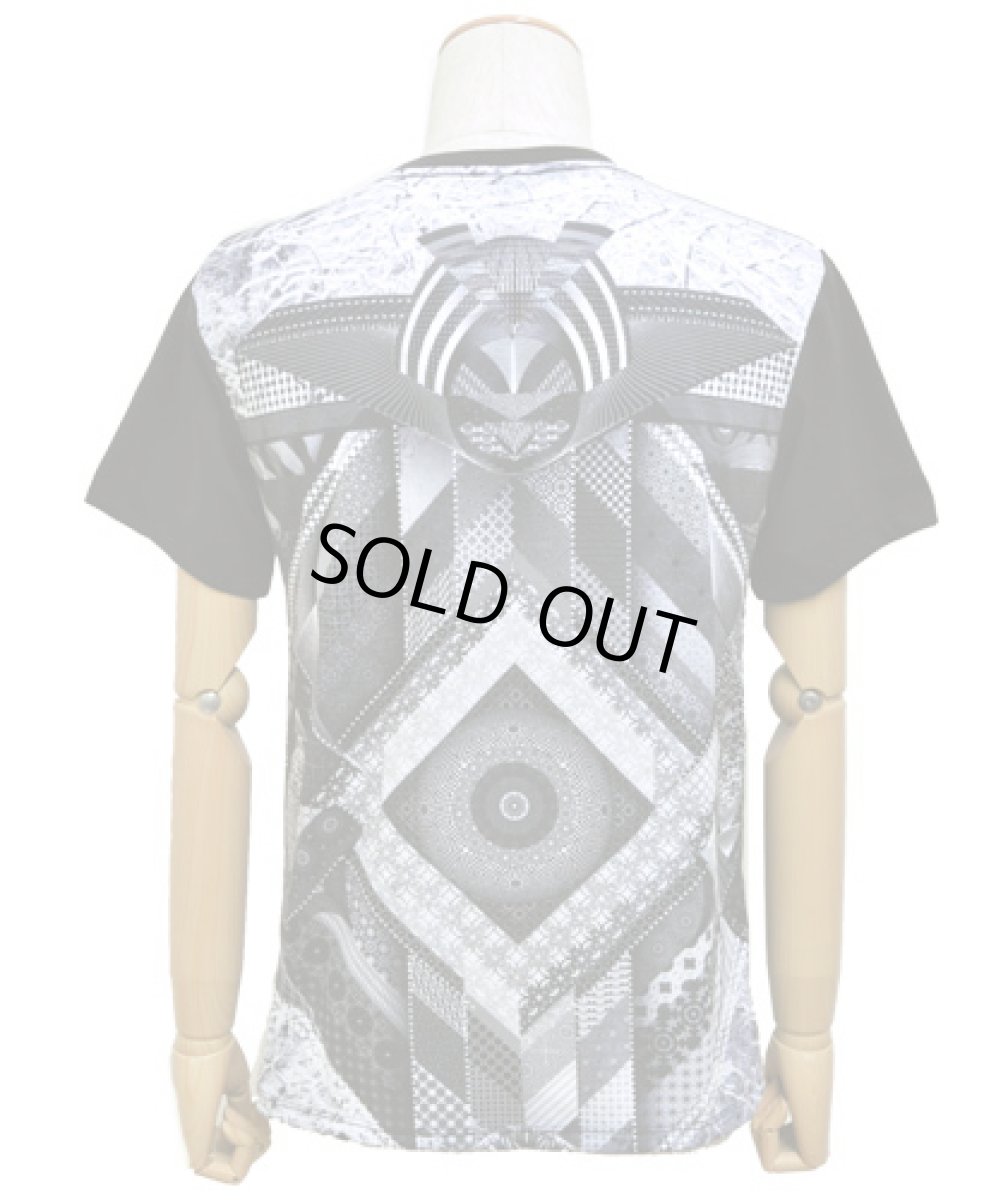 画像3: IMAGINARY FOUNDATION メンズ・パネルTシャツ「FEARLESS SYMMETRY」 (3)