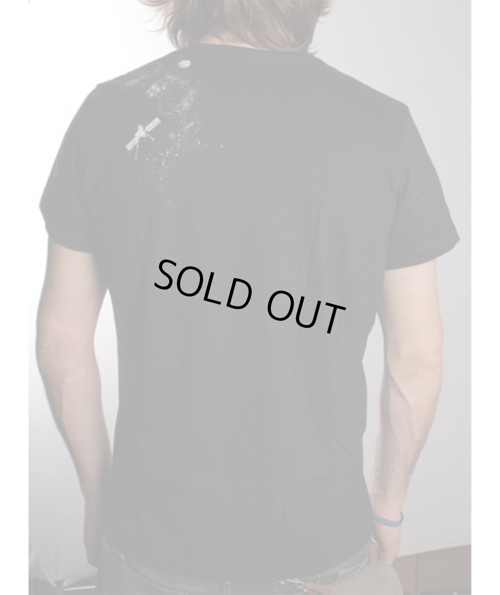 画像4: PLAZMA メンズTシャツ「Under & Above / ブラック」 (4)