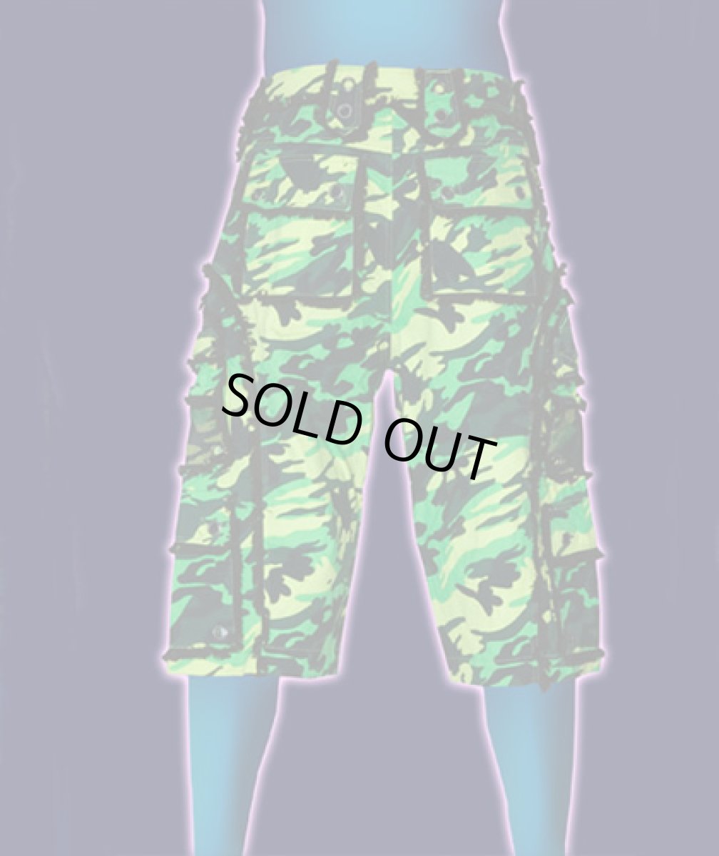 画像3: SPACE TRIBEメンズ・ハーフパンツ「Fluffy / Green Camouflage」 (3)