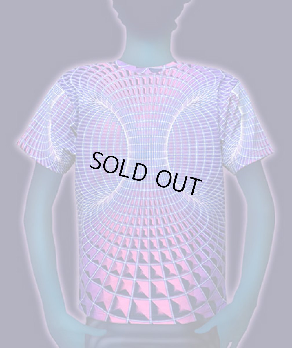 画像2: SPACE TRIBEメンズ・Tシャツ「クラシックサイズ - Violet Glo Vortex」 (2)