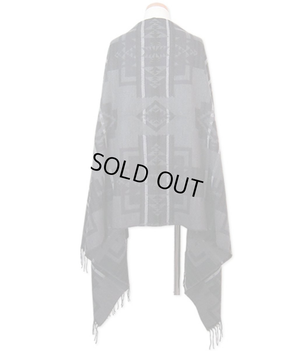 画像3: ネイティブ柄・ボリュームマフラーストール／グレー×ダークパープル (3)