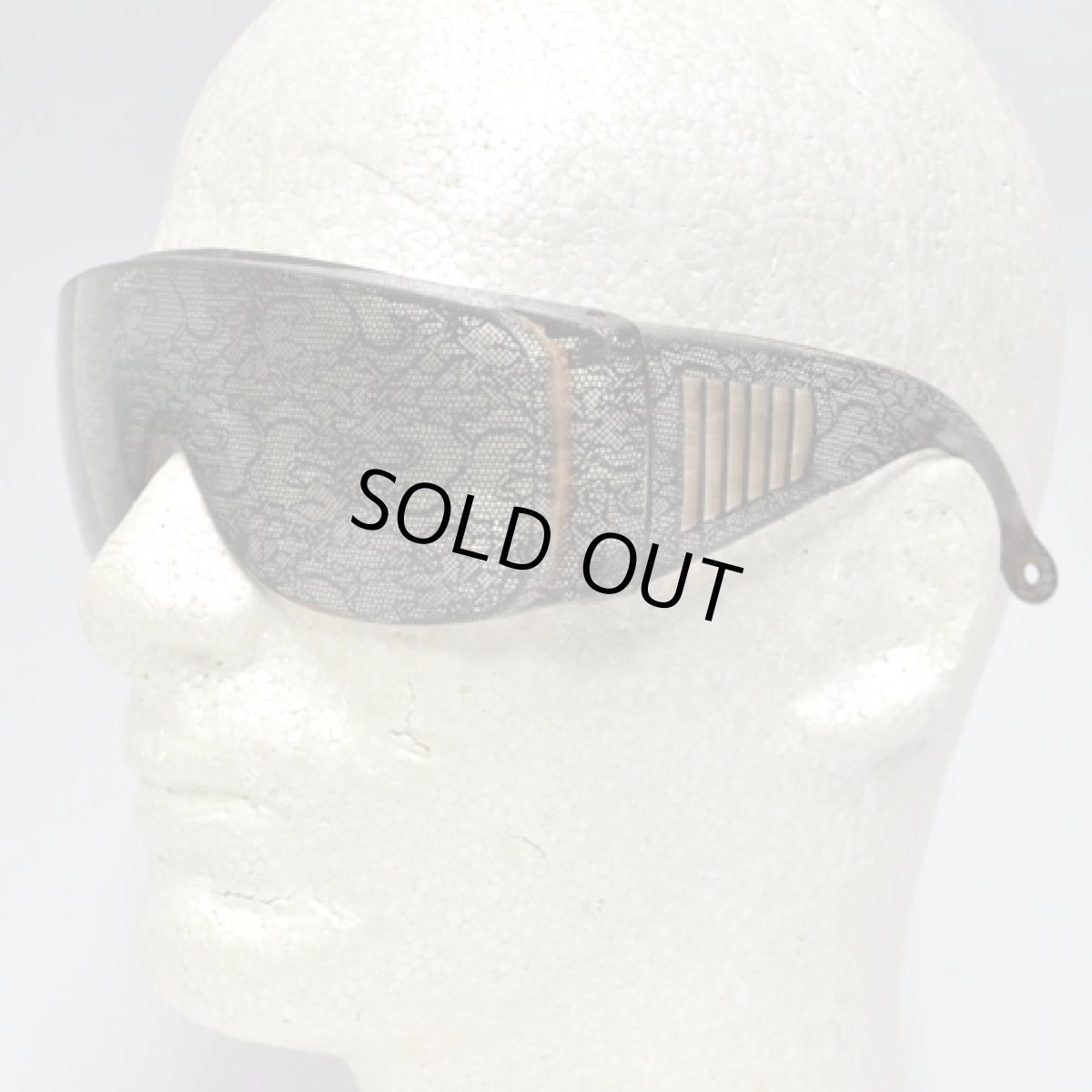 画像2: サングラス「DISTURBIA/ブラック」 (2)