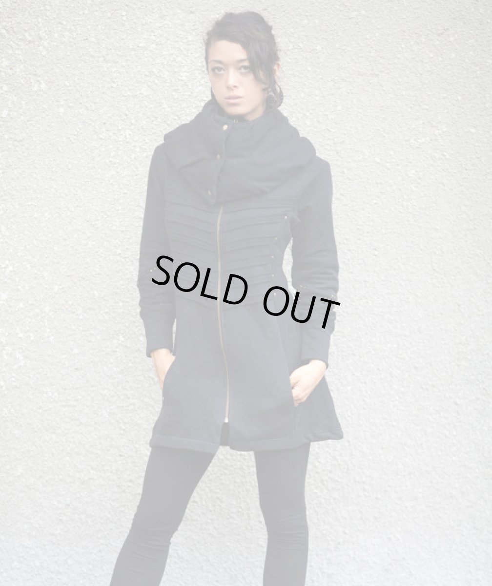 画像1: KAYO - Anime Clothing レディース・ロングジャケット「New Puff Collar Long Jacket／ブラック」 (1)