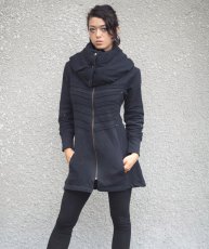 画像1: KAYO - Anime Clothing レディース・ロングジャケット「New Puff Collar Long Jacket／ブラック」 (1)