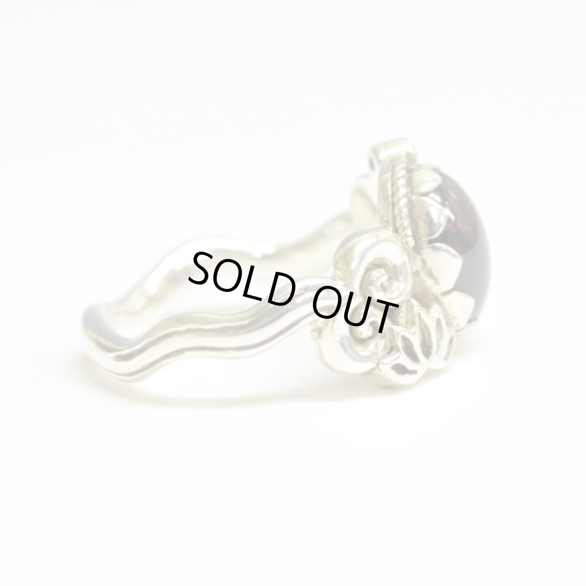 画像3: SHANTI RIOT リング/ガーネット(赤)+グリーントルマリン(小)・蓮と雲 #14号サイズ (3)