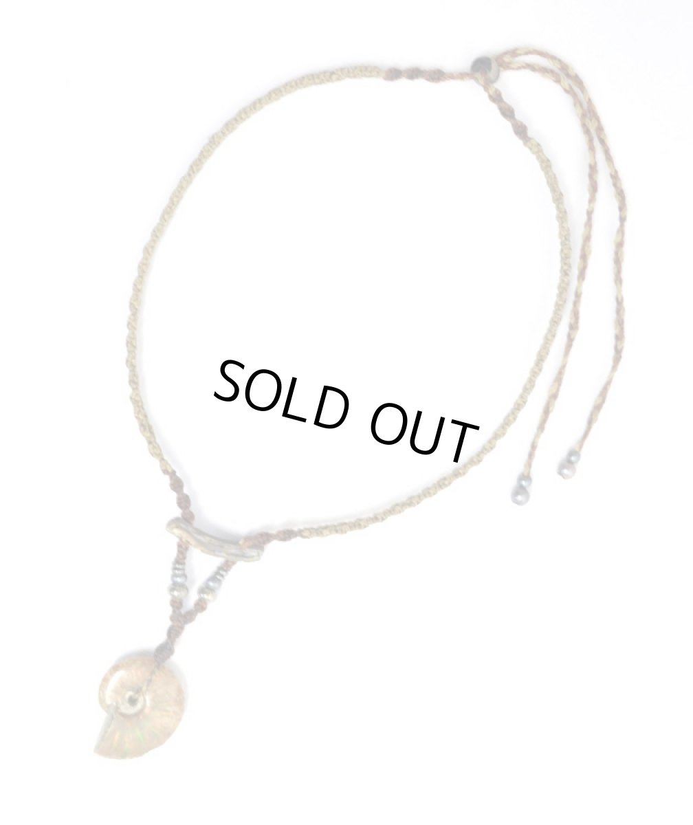 画像2: X-tribal「レインボーアンモナイト&パウアシェル・ネックレス」 (2)