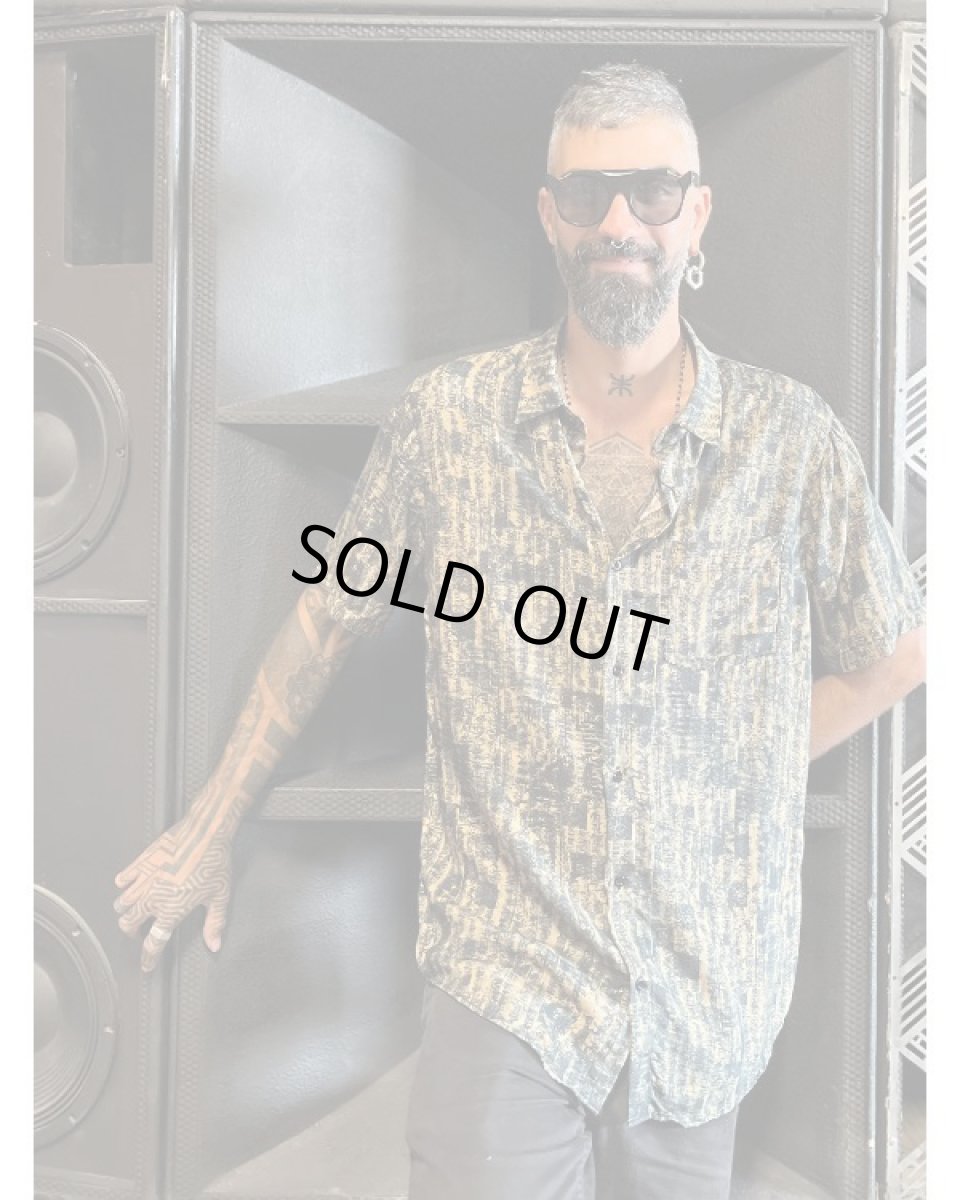 画像4: PLAZMA - SCRIPTURE メンズ 半袖ボタンシャツ／ロック (4)