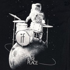 画像2: 【20周年記念復刻モデル】Imaginary Foundation メンズTシャツ「Space is the place ／ ブラック」 (2)