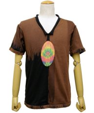 画像1: PUMAYANA メンズ・Vネック半袖Tシャツ / ブラウン×ブラック (1)