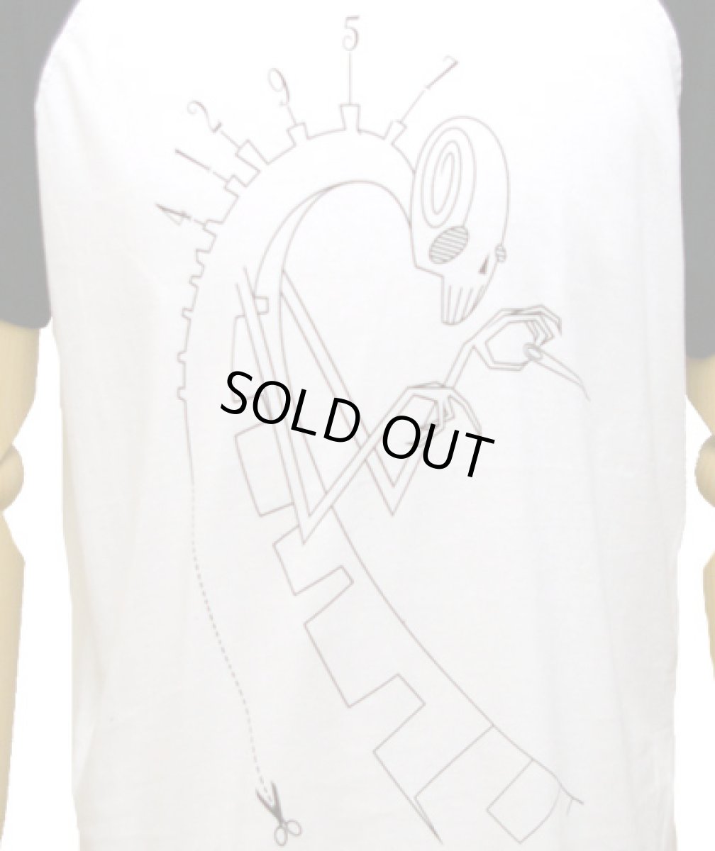 画像2: PLAZMAメンズTシャツ「GRIM LINES / ホワイト×ブラック」 (2)