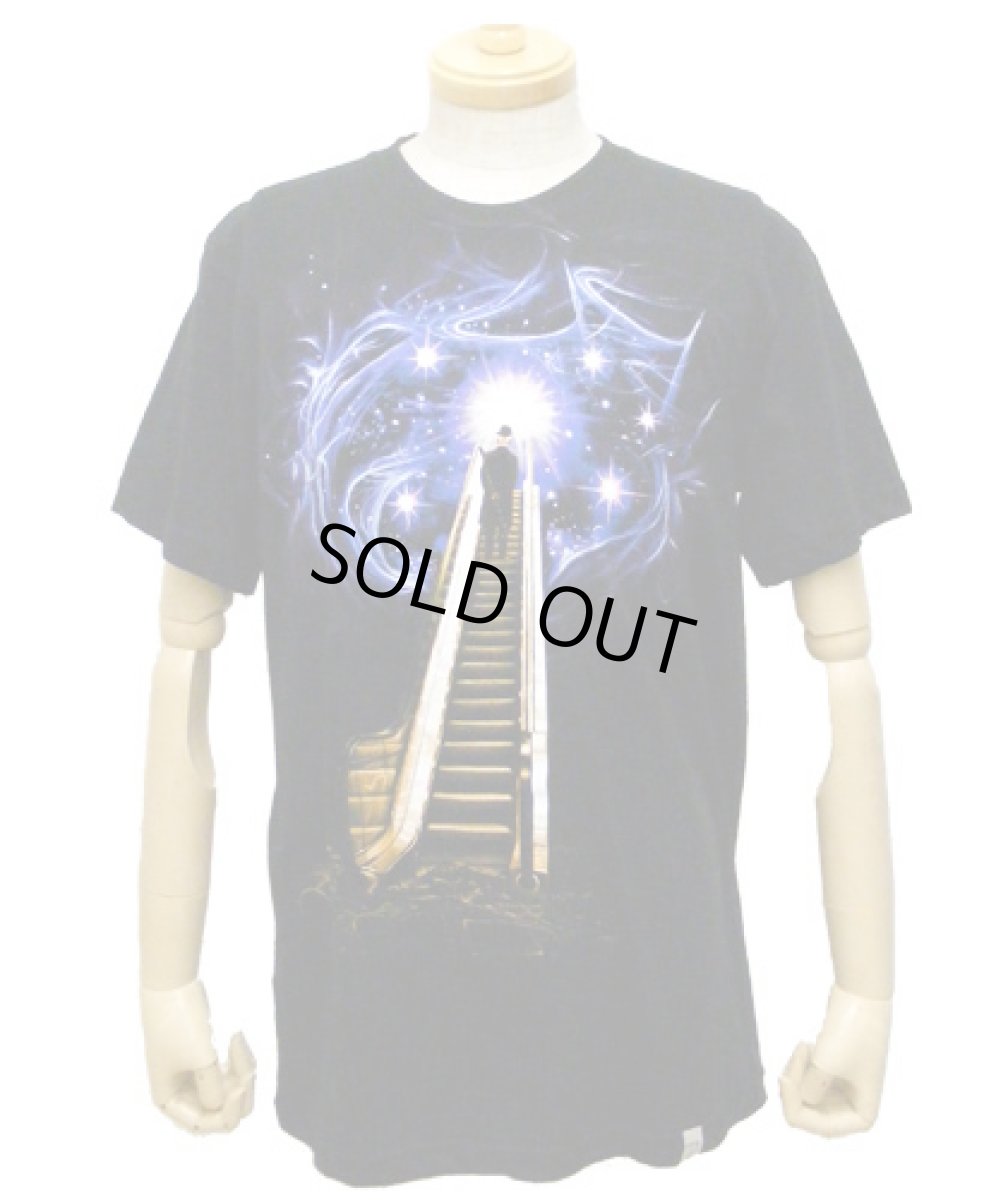 画像1: IMAGINARY FOUNDATIONメンズ半袖Tシャツ「Cosmic Escalator /ブラック」 (1)