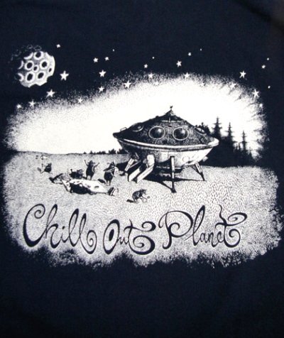 画像1: CHILL OUT PLANETメンズ・Tシャツ「Ailien Picnic/ダークネイビー×グロウ」
