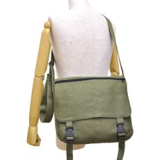 画像5: ECOLUTION バッグ「The Classic Messenger Bag / グリーン」 (5)