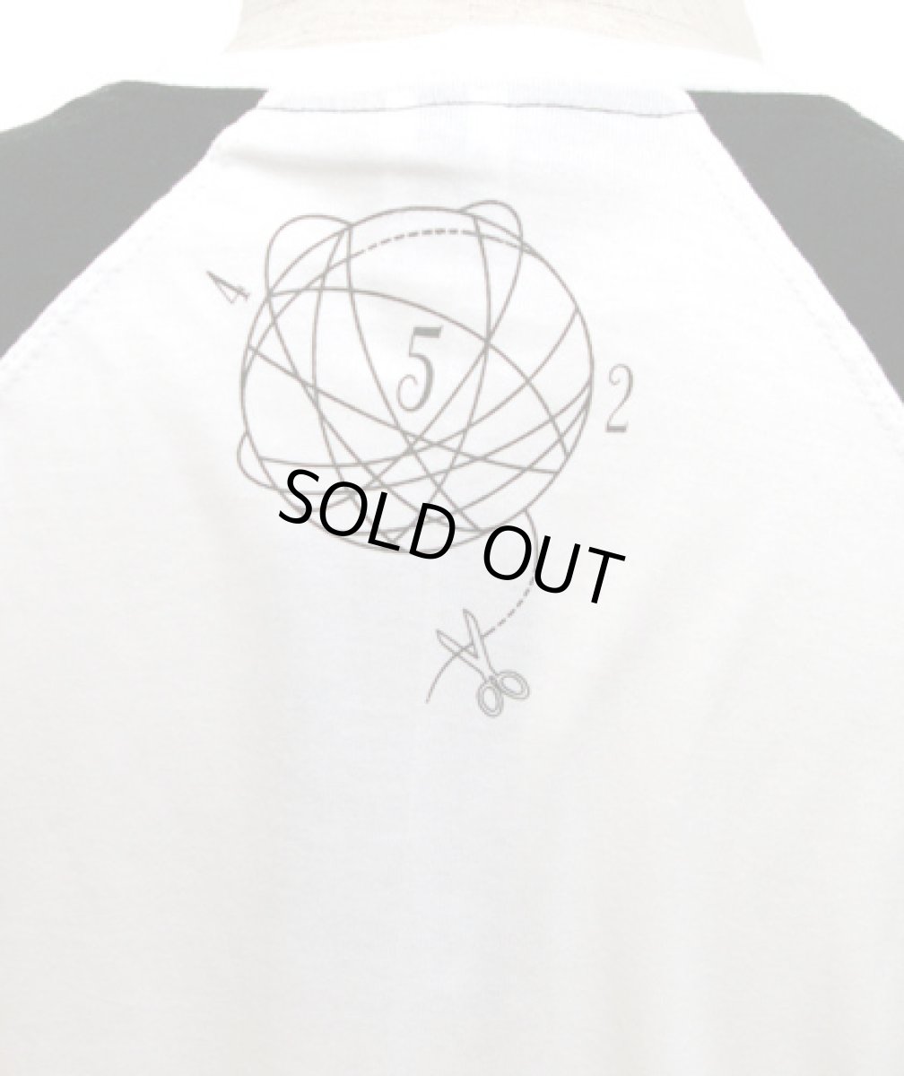 画像4: PLAZMAメンズTシャツ「GRIM LINES / ホワイト×ブラック」 (4)