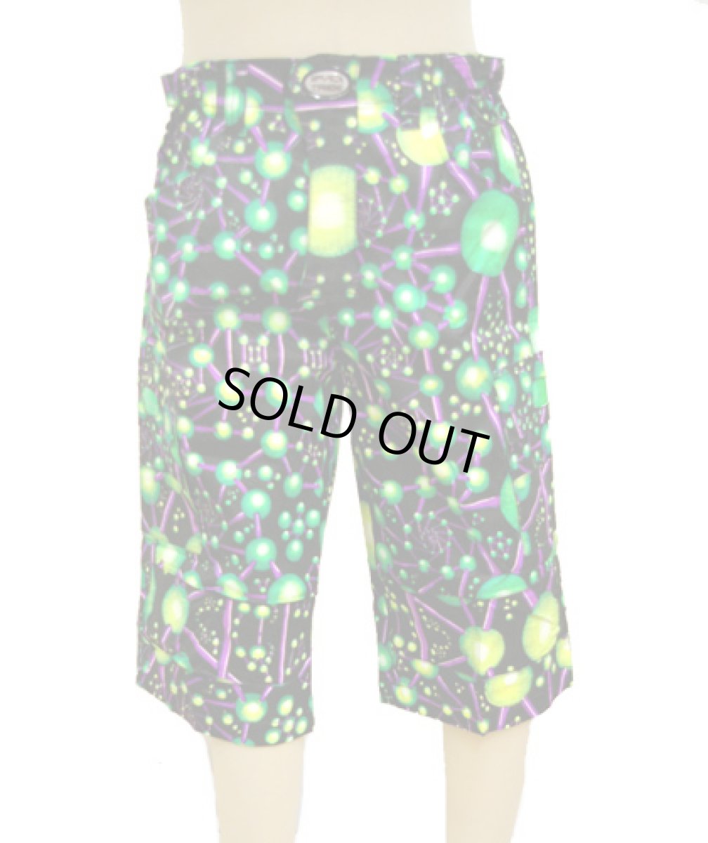 画像2: SPACE TRIBEユニセックス・ハーフパンツ「CYBER / Atomic Alien」 (2)