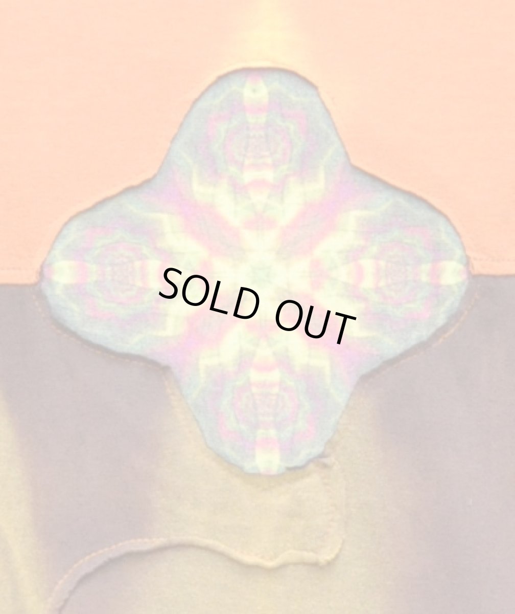 画像2: PUMAYANA メンズ・長袖カットソー「Anaconda / オレンジ×ブラウン」 (2)