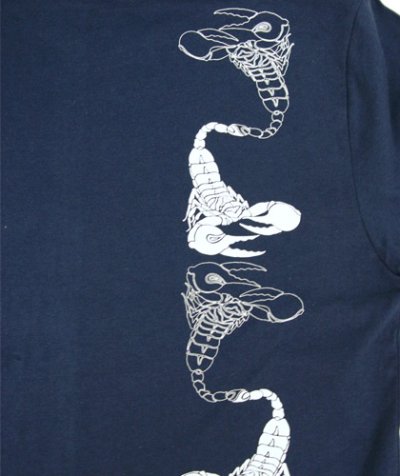 画像3: VISIBLE ELEPHANT 47メンズ・Tシャツ「#117 サソリに薔薇 /ネイビー」