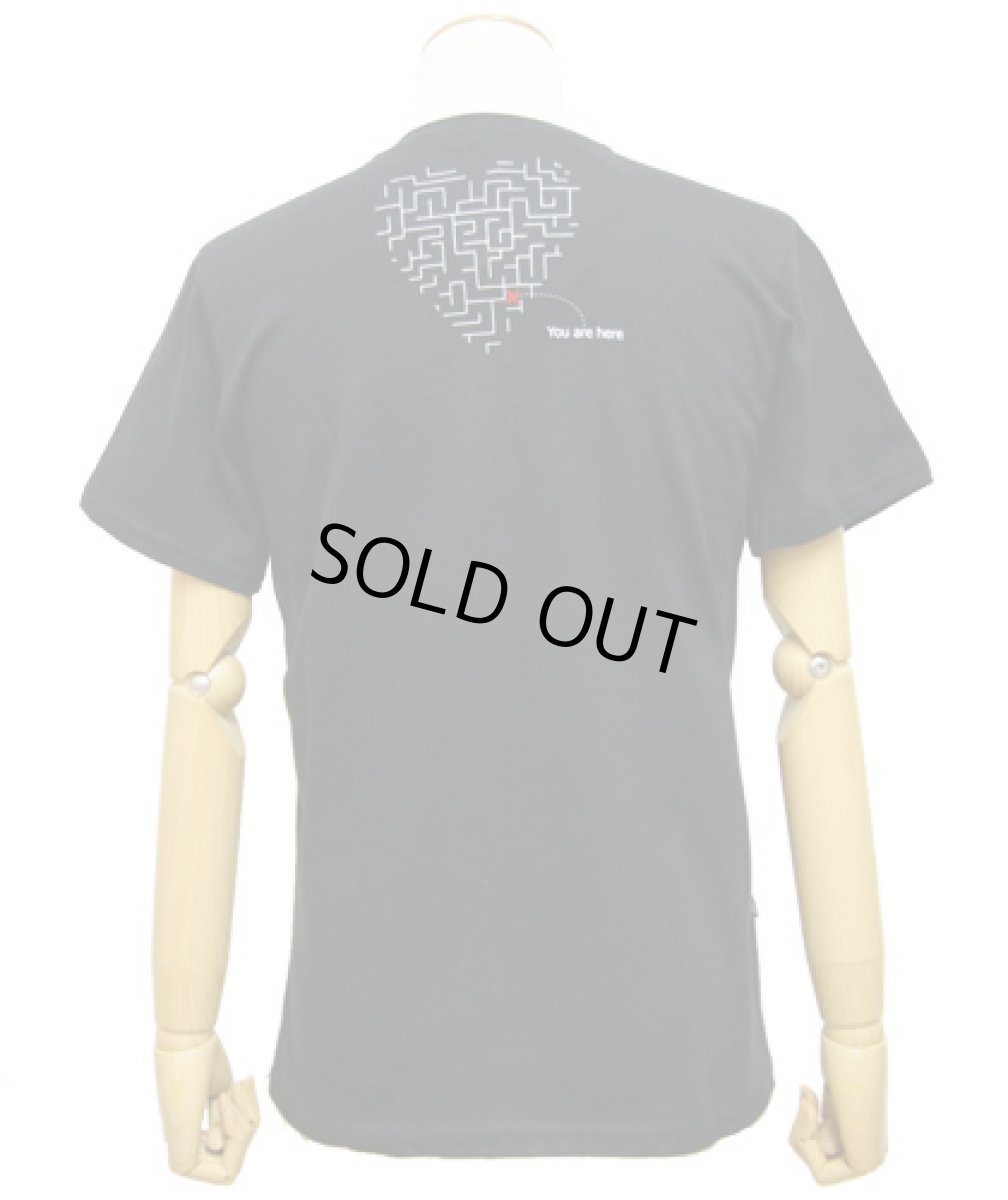 画像3: PLAZMAメンズTシャツ「HEART LABYRINTH / ブラック」 (3)