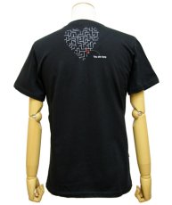 画像3: PLAZMAメンズTシャツ「HEART LABYRINTH / ブラック」 (3)