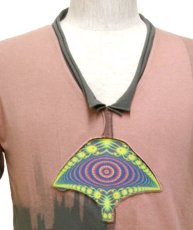 画像2: PUMAYANA メンズ・Vネック半袖Tシャツ「Mescaline/ピンク×グレー」 (2)