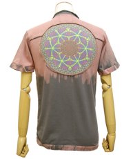 画像3: PUMAYANA メンズ・Vネック半袖Tシャツ「Mescaline/ピンク×グレー」 (3)