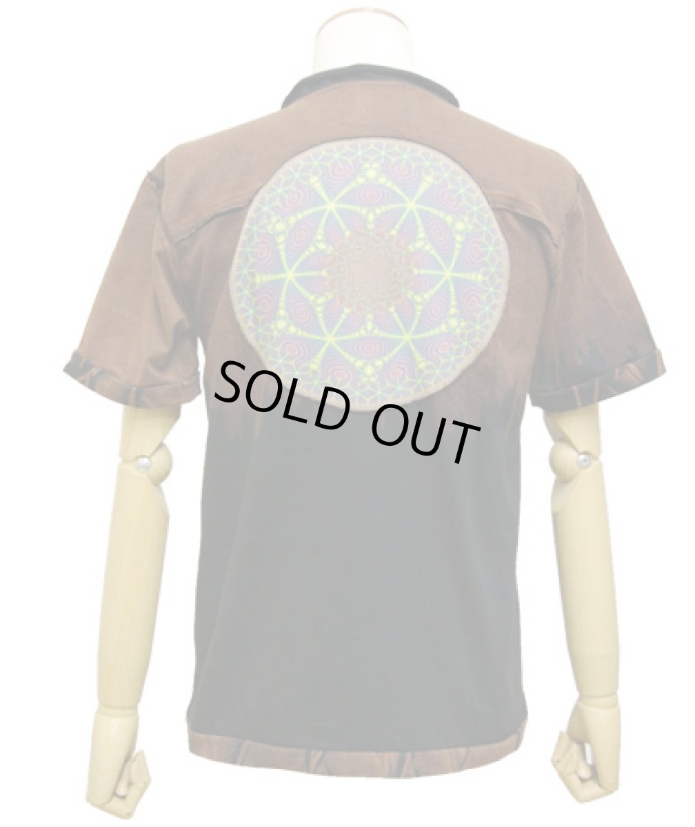 画像3: PUMAYANA メンズ・Vネック半袖Tシャツ「Mescaline/ブラウン×ブラック」 (3)